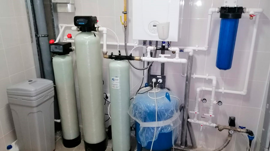Монтаж системы очистки воды, удаляющей сероводород 